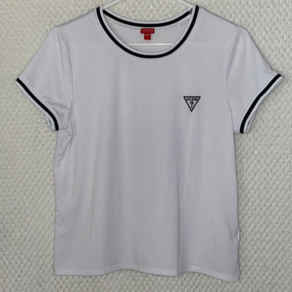 Guess top